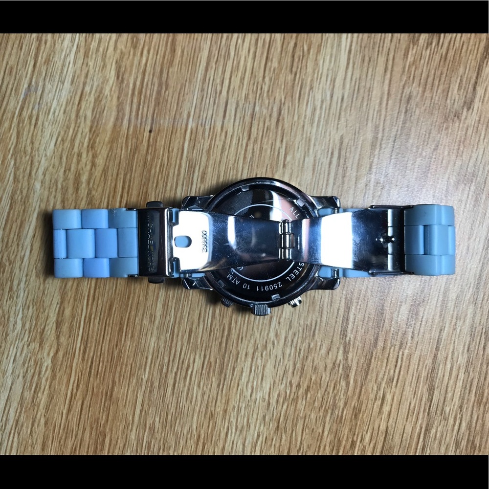 Michael Kors Women’s Watch - Picture 4 of 4